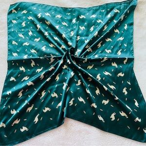 🧣 Teal Scarf with White Llamas & Feathers Print